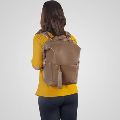 Sac à dos à langer en cuir │MaternitéPlus™
